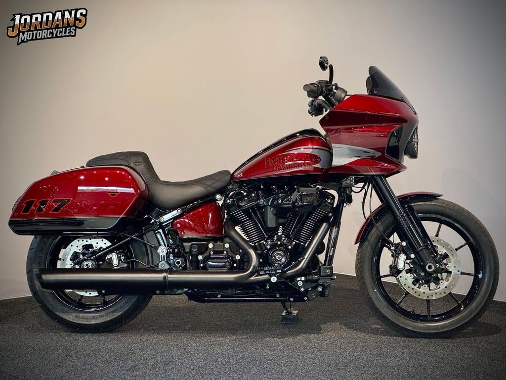 HARLEY-DAVIDSON LOW RIDER ST FXLRST 117CI BTW (bj 2023), 2 cilinders, HARLEY-DAVIDSON, Chopper, Bedrijf