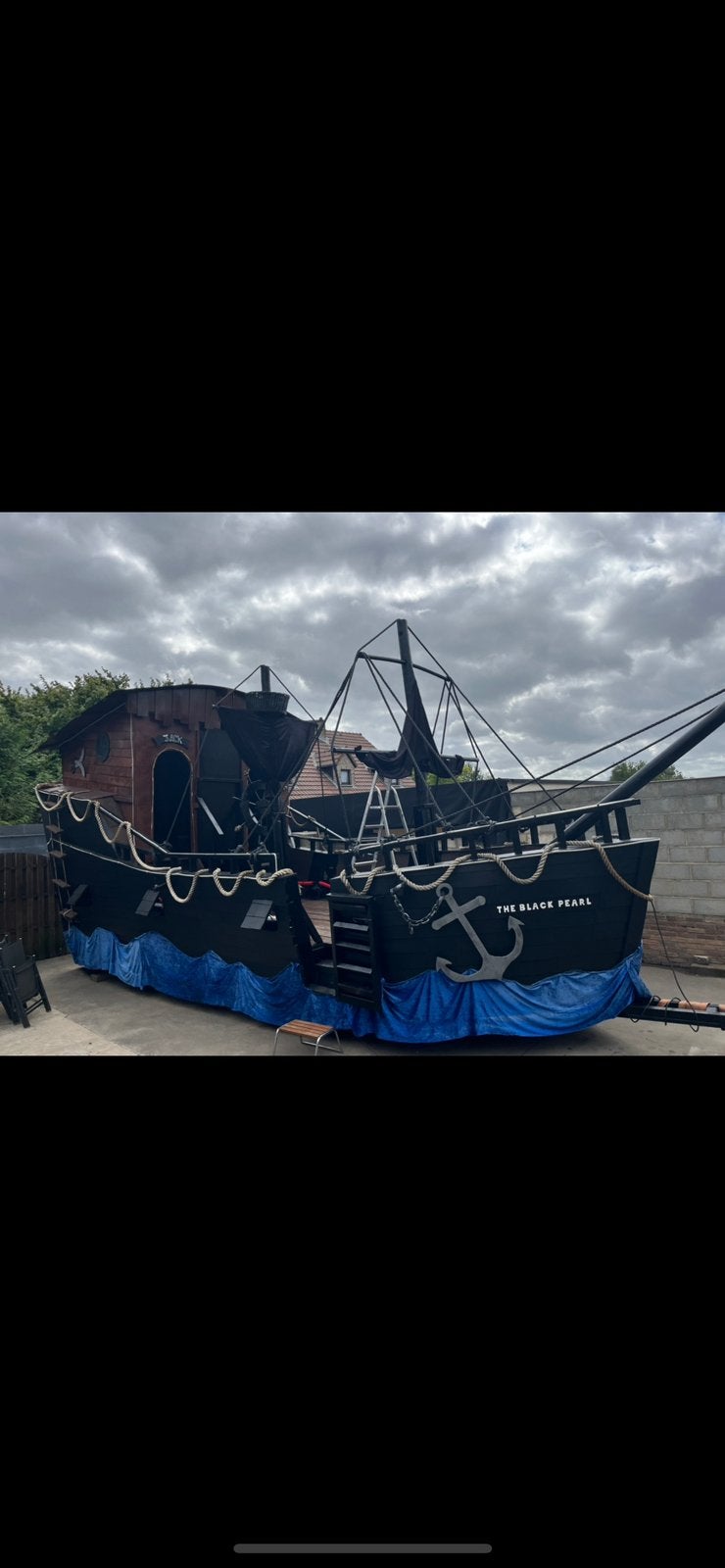 Te huur mooie piraten boot carnavalswagen, Ophalen, Zo goed als nieuw