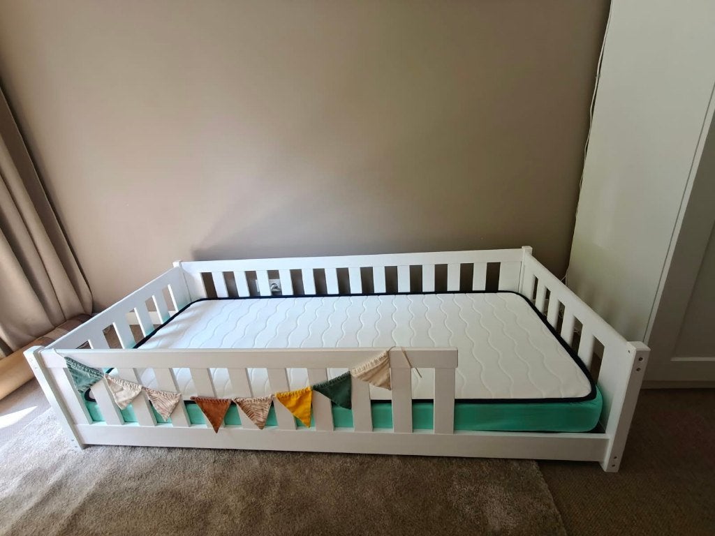 Peuterbed met matras 180x80, Kinderen en Baby's, Ophalen, 70 tot 85 cm, Zo goed als nieuw, Matras