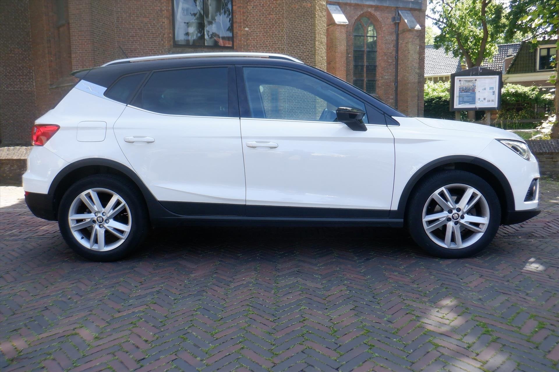 Seat Arona 1.0 TSI 115pk DSG-7, Auto's, Seat, Stof, 116 pk, Bedrijf, 600 kg