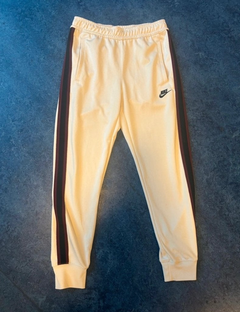 Witte/creme Nike trainingsbroek maat S, Verzenden, Wit, Nike, Zo goed als nieuw