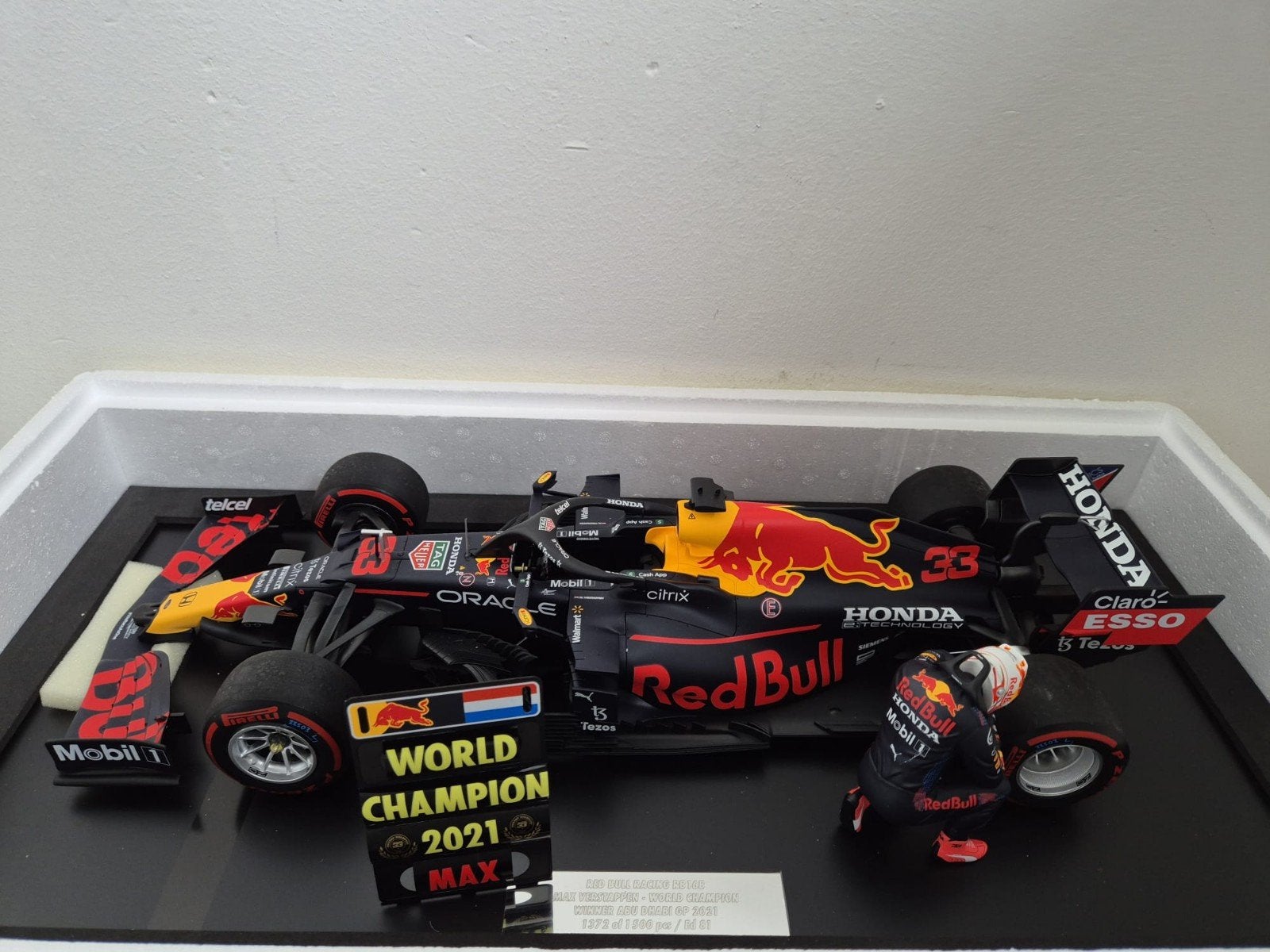 MAX VERSTAPPEN 1:12 WORLD CHAMPION ABU DHABI RB16B 2021 ED81, Hobby en Vrije tijd, Modelauto's | 1:5 tot 1:12, Ophalen, Nieuw