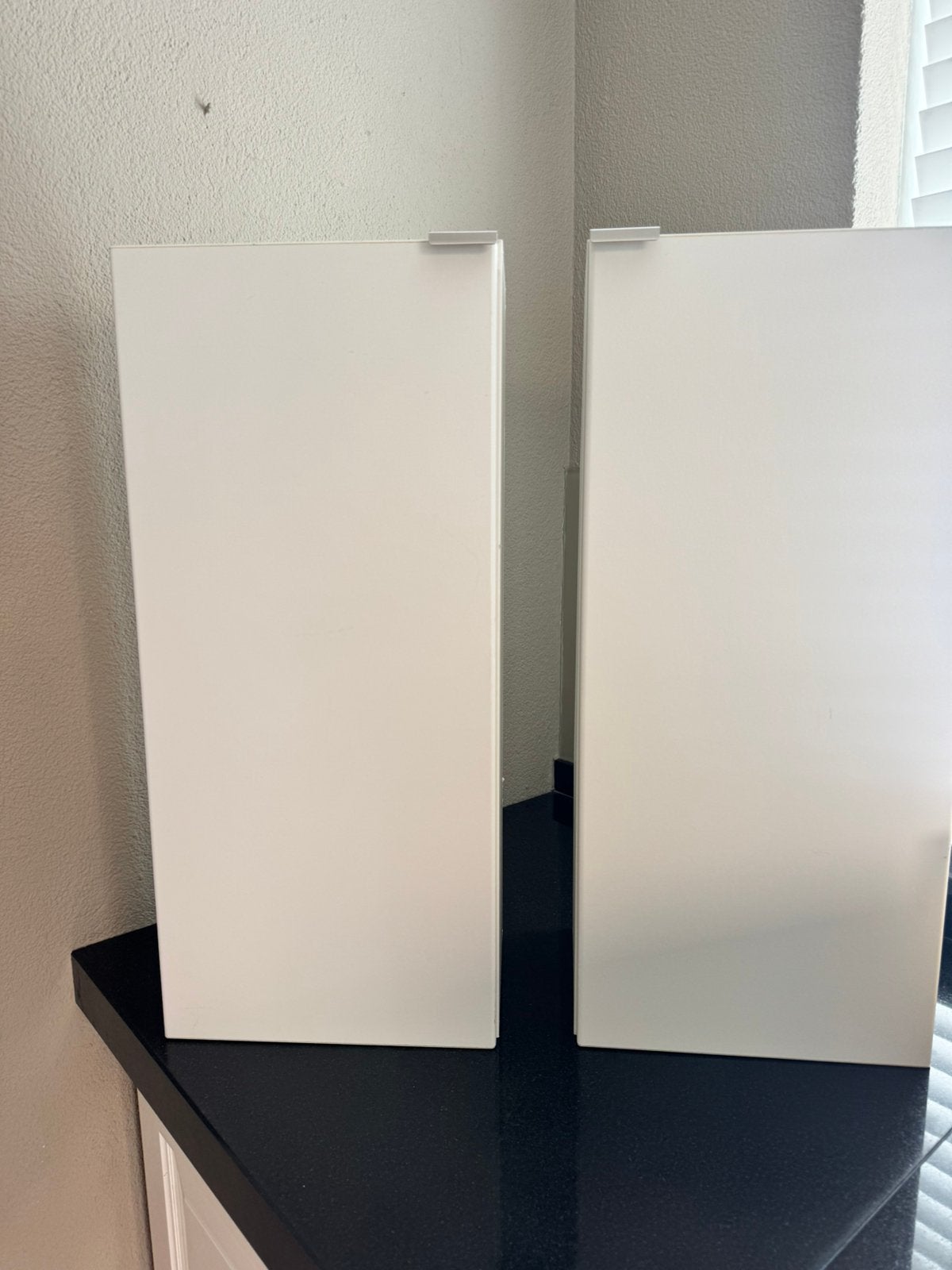 2 Leuke witte hangkastjes te koop!, Ophalen, Minder dan 50 cm, Zo goed als nieuw, Minder dan 25 cm