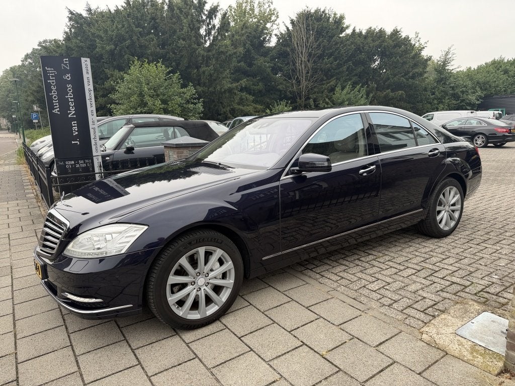 Mercedes-Benz S-Klasse youngtimer BTW 500 Prestige Plus, Auto's, Automaat, Gebruikt, 8 cilinders, Blauw