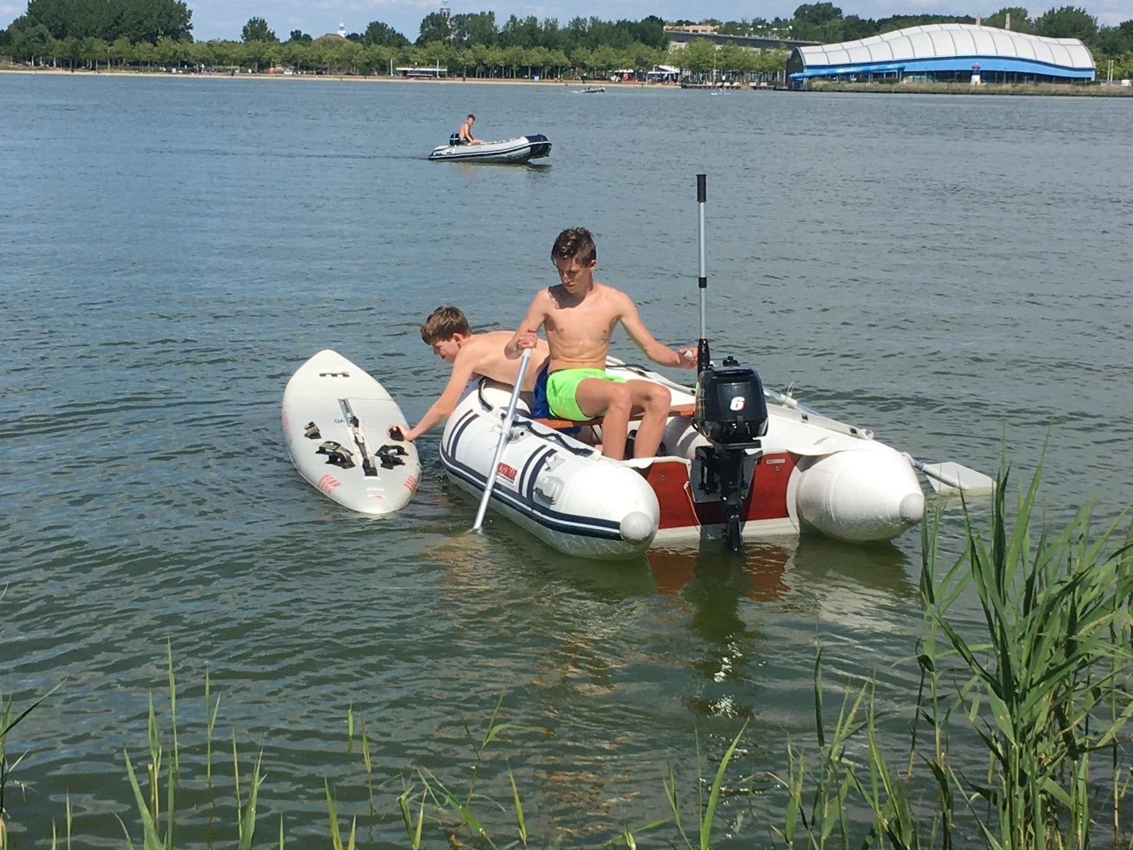 Suzumar DS 320 + Suzuki DF6  - Zo goed als nieuw, Ophalen, Zo goed als nieuw, Motor en Techniek, Motorboot