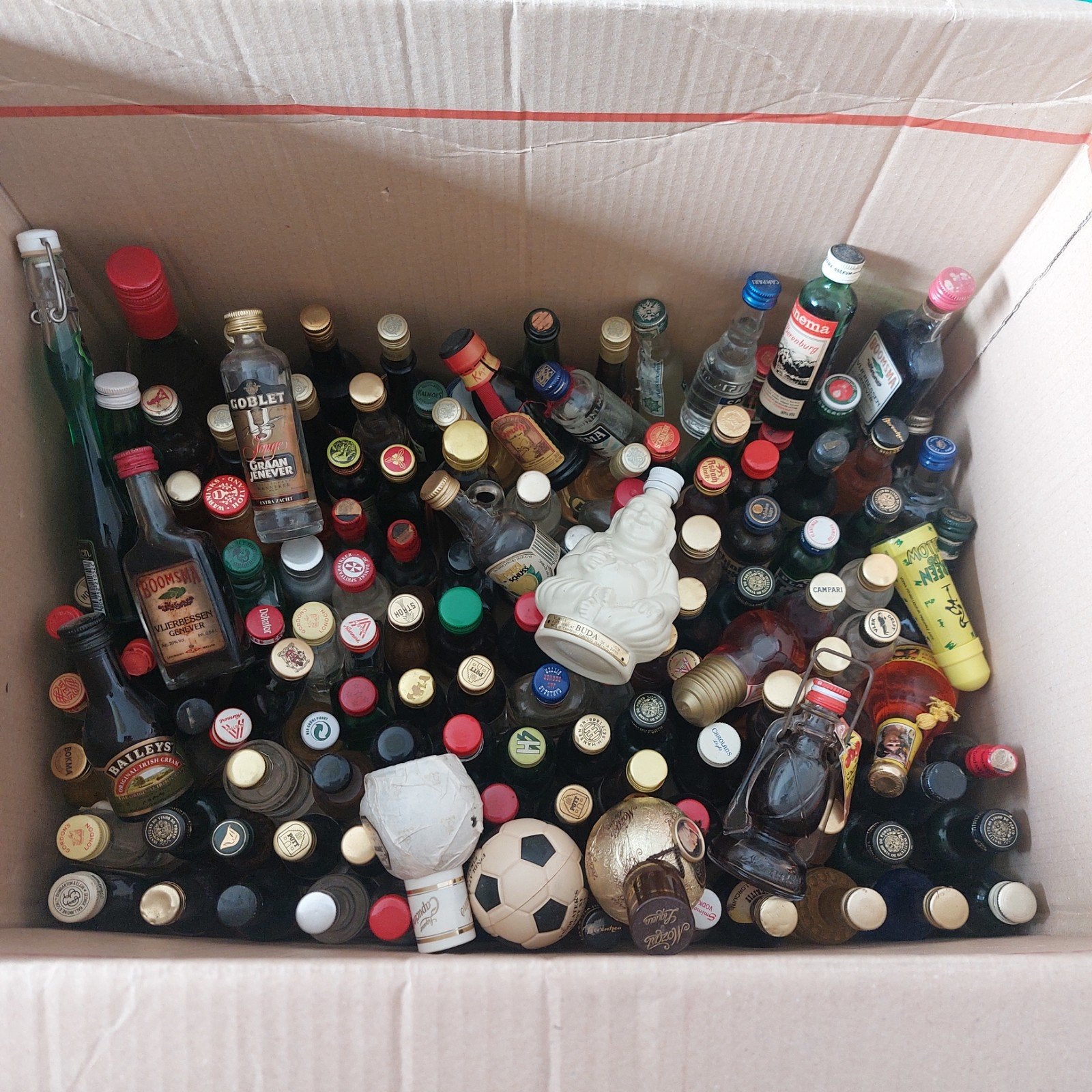 135 mini flesjes sterke drank, Verzamelen, Ophalen