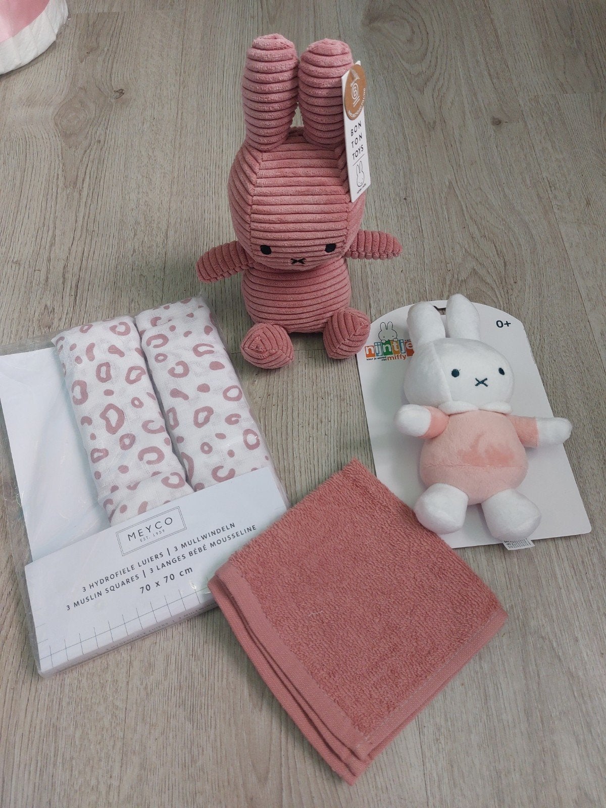 Nieuwe Nijntje baby set  roze, Ophalen of Verzenden, Nieuw