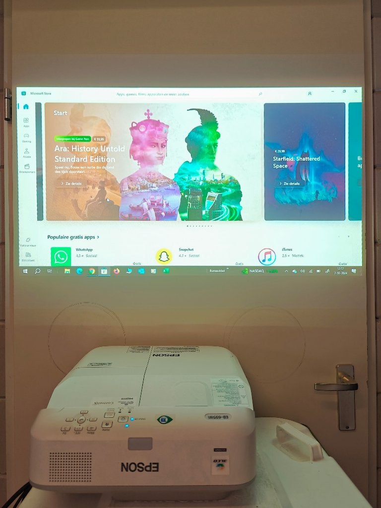 EB 695 Wi, Audio, Tv en Foto, Beamers, Ophalen, Gebruikt, Epson, LCD
