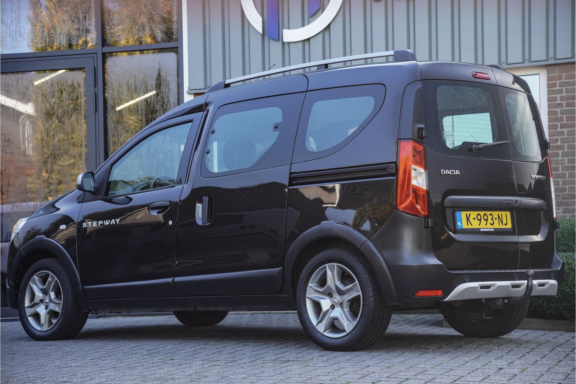Dacia Dokker 1.6 SCe, AIRCO, NAVI, TREKHAAK, 5P (bj 2019), Auto's, Voorwielaandrijving, Stof, Gebruikt, 4 cilinders