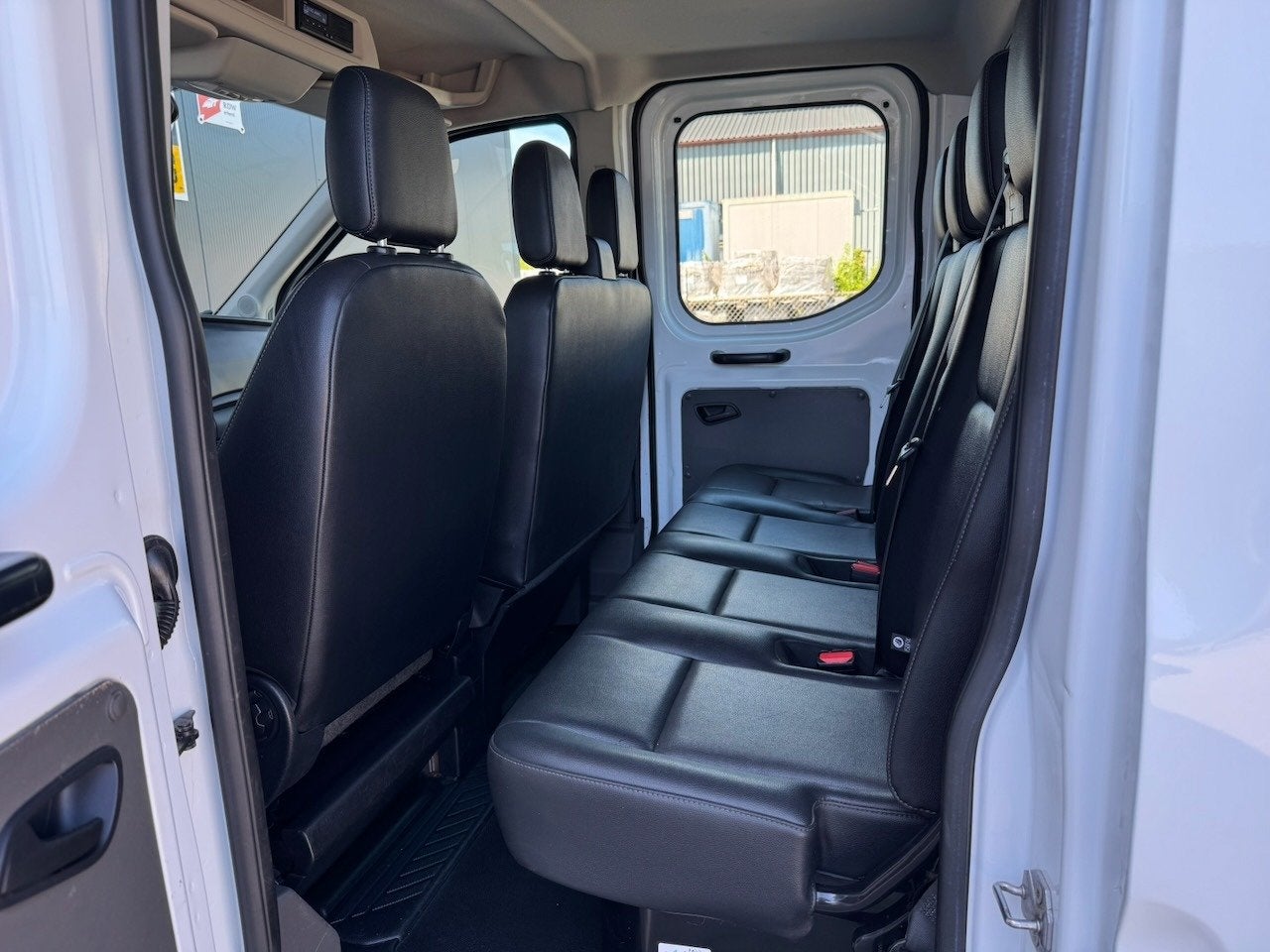 Ford Transit 310 2.0 TDCI 130pk L2H1 DC Trend | Open Laadbak, Auto's, 15 km/l, 4 cilinders, 7 stoelen, Bedrijf