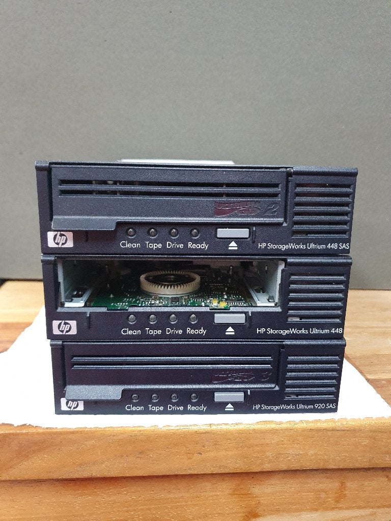3 HP Ultrium/LTO drives (defect), Computers en Software, Server, Ophalen of Verzenden, Niet werkend, SAS