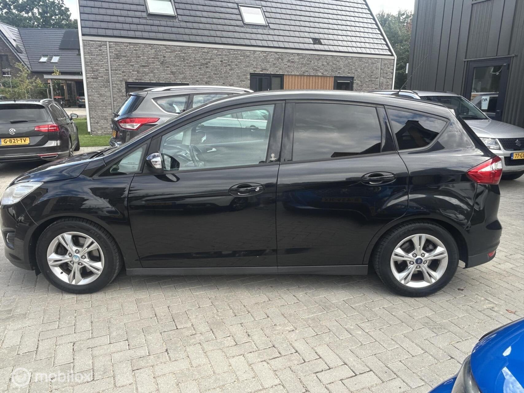 Foto 7 van Ford C-Max 1.6 150 PK Titanium Pano Stoelver