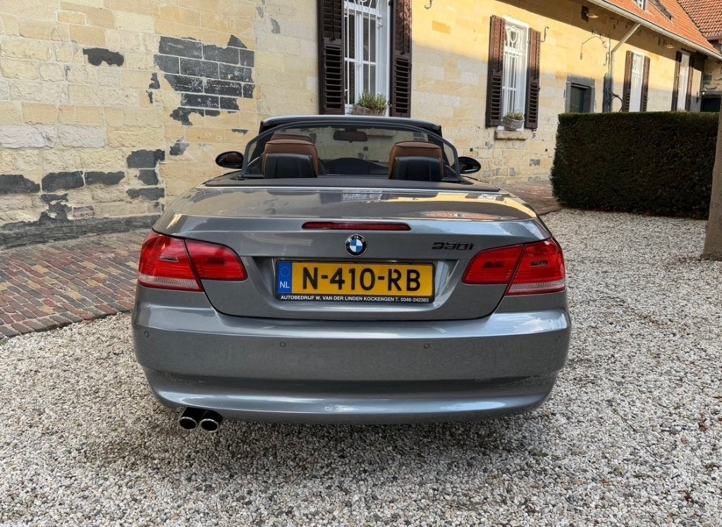 Foto 5 van BMW 3-Serie 3.0 I 330 Cabrio AUT 2008 Grijs