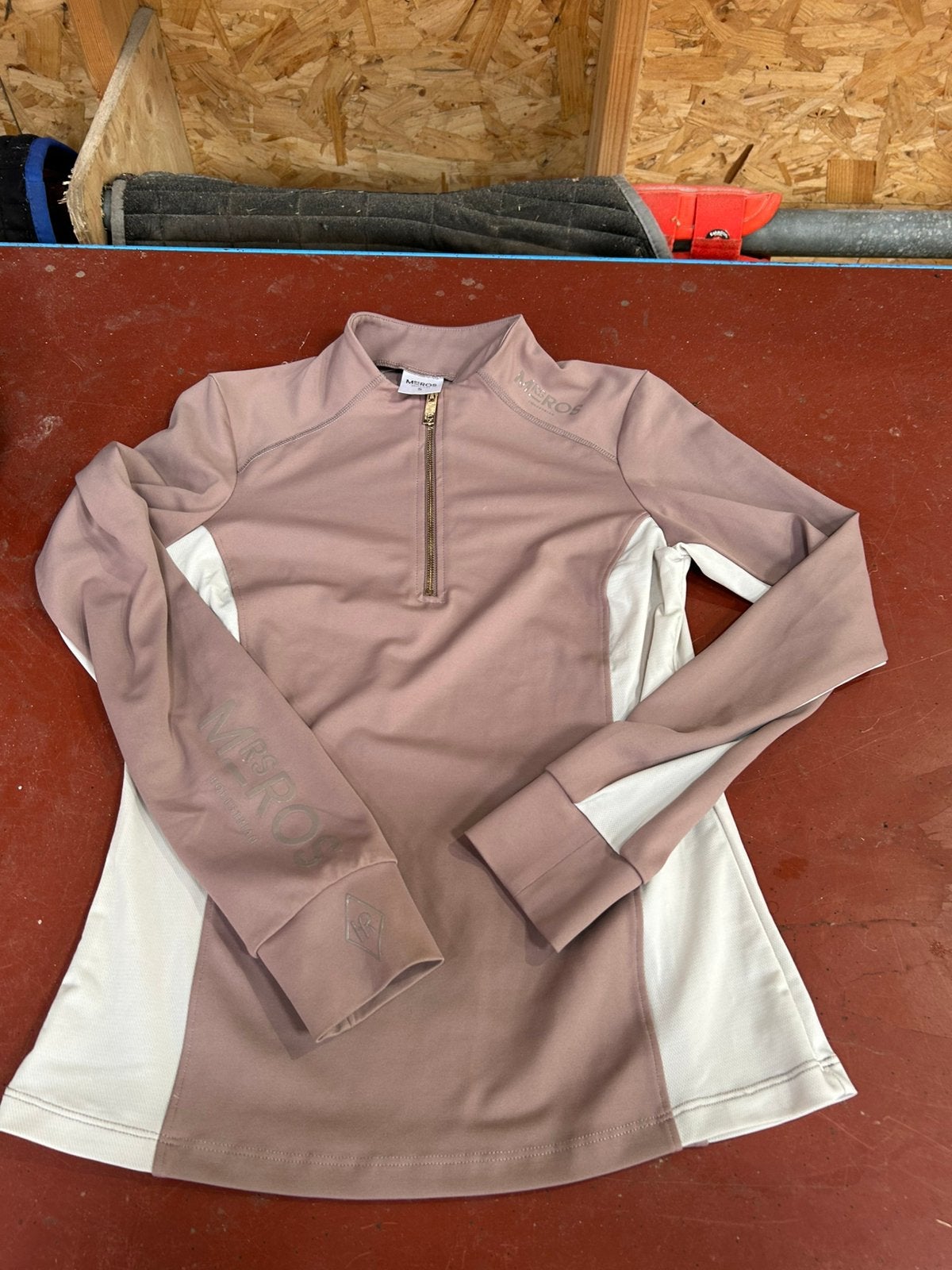Mrs Ros shirt, Dieren en Toebehoren, Verzenden, Overige merken, Zo goed als nieuw, Veelzijdigheid