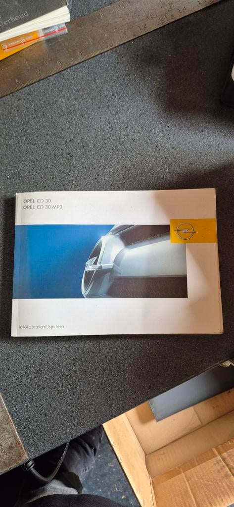 Instructieboekje Opel CD 30 / mp3, Ophalen of Verzenden, Opel