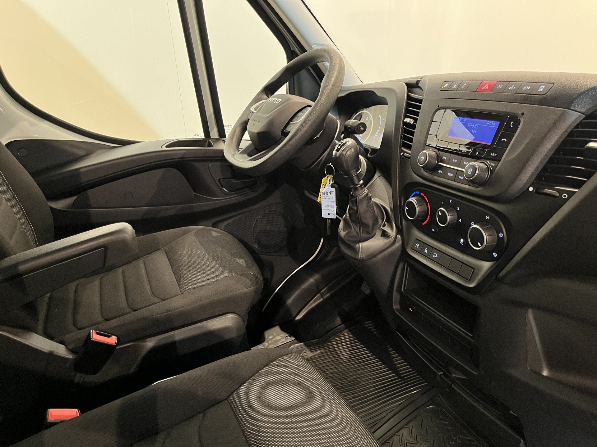 Iveco Daily 35S14V 2.3 410 Bakwagen / Dhollandia Laadklep /, Auto's, Gebruikt, Wit, Bedrijf, Geïmporteerd