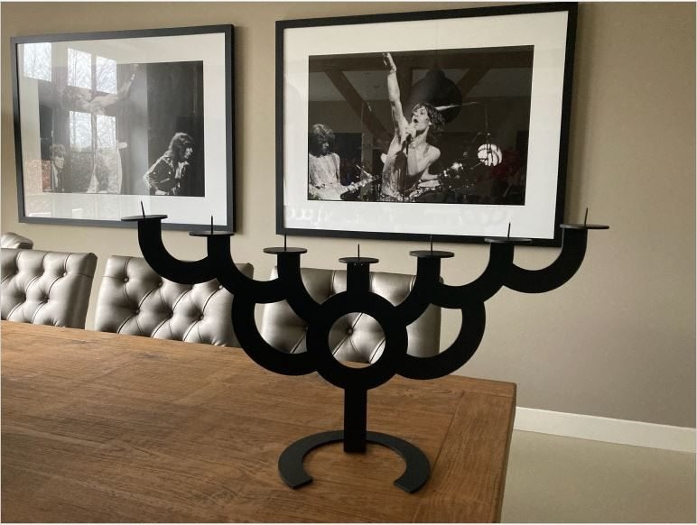 Moooi Menorah Bold kandelaar, Huis en Inrichting, Woonaccessoires | Overige, Zo goed als nieuw, Metaal, Zwart, Modern, Ophalen