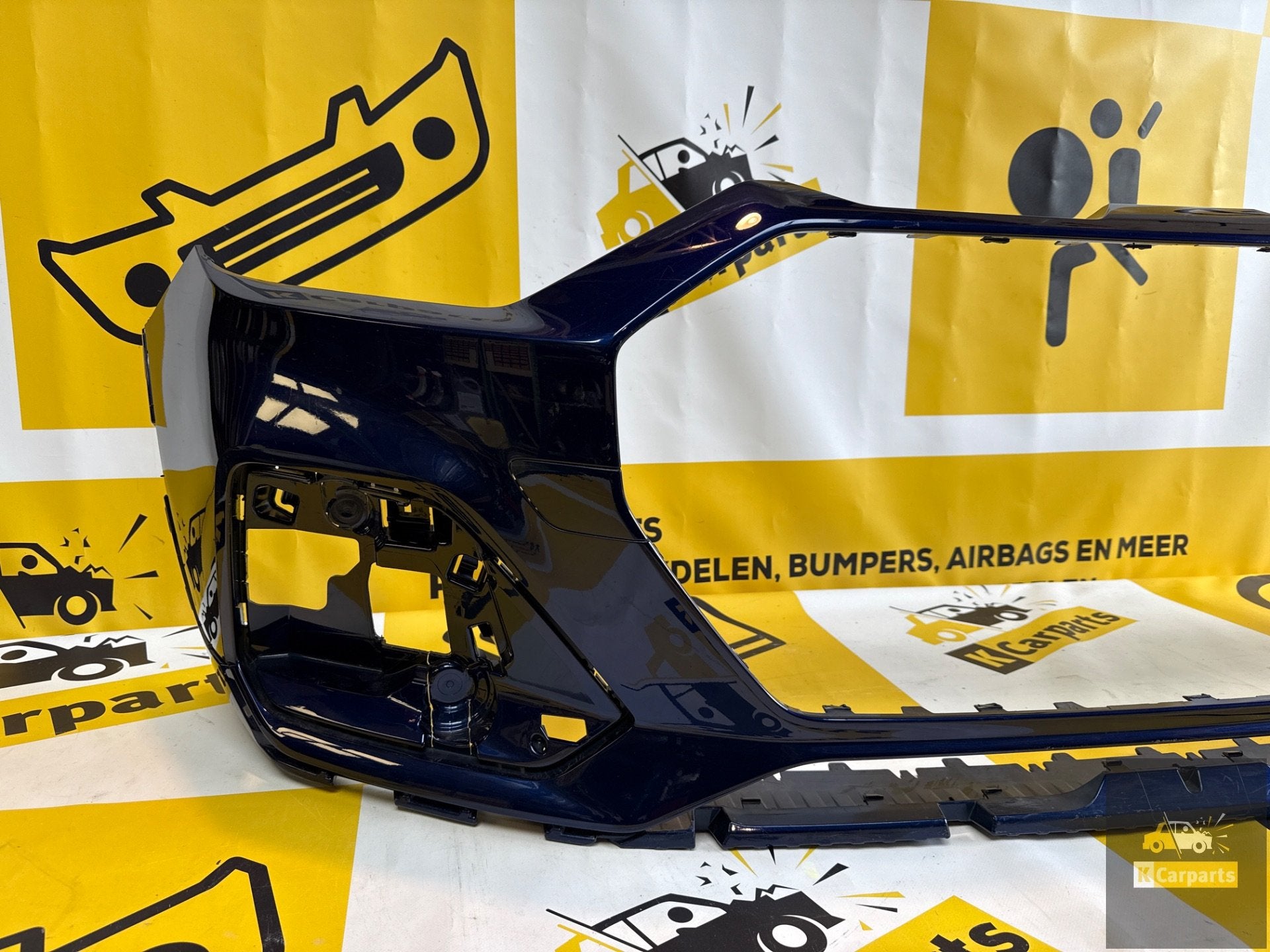 Voorbumper Audi A1 82A S-Line ORGINEEL BUMPER 82A807437, Info@fabrikant.eu, Bumper, Fabrikant BV, Gebruikt