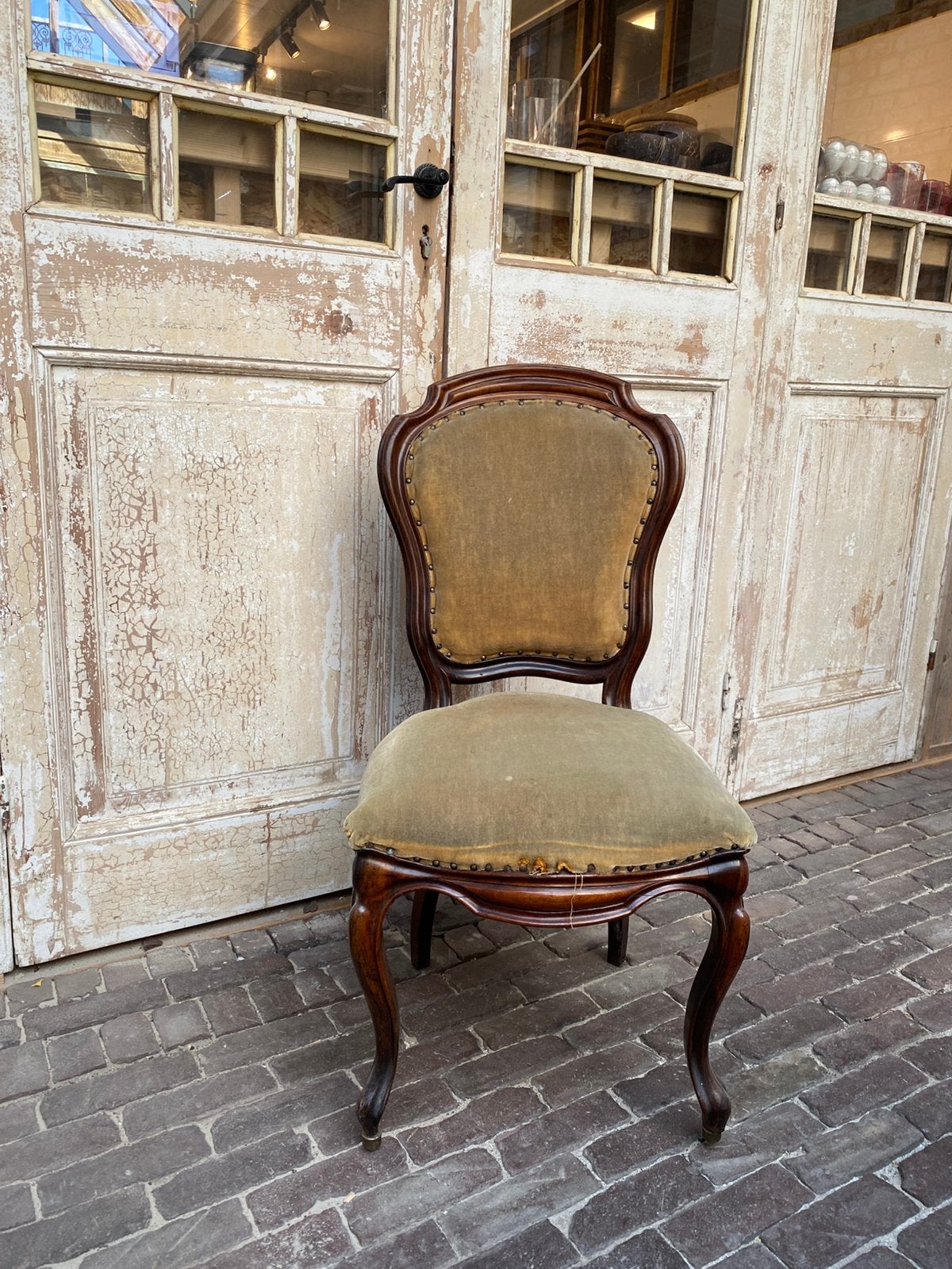 Brocante stoel, Ophalen
