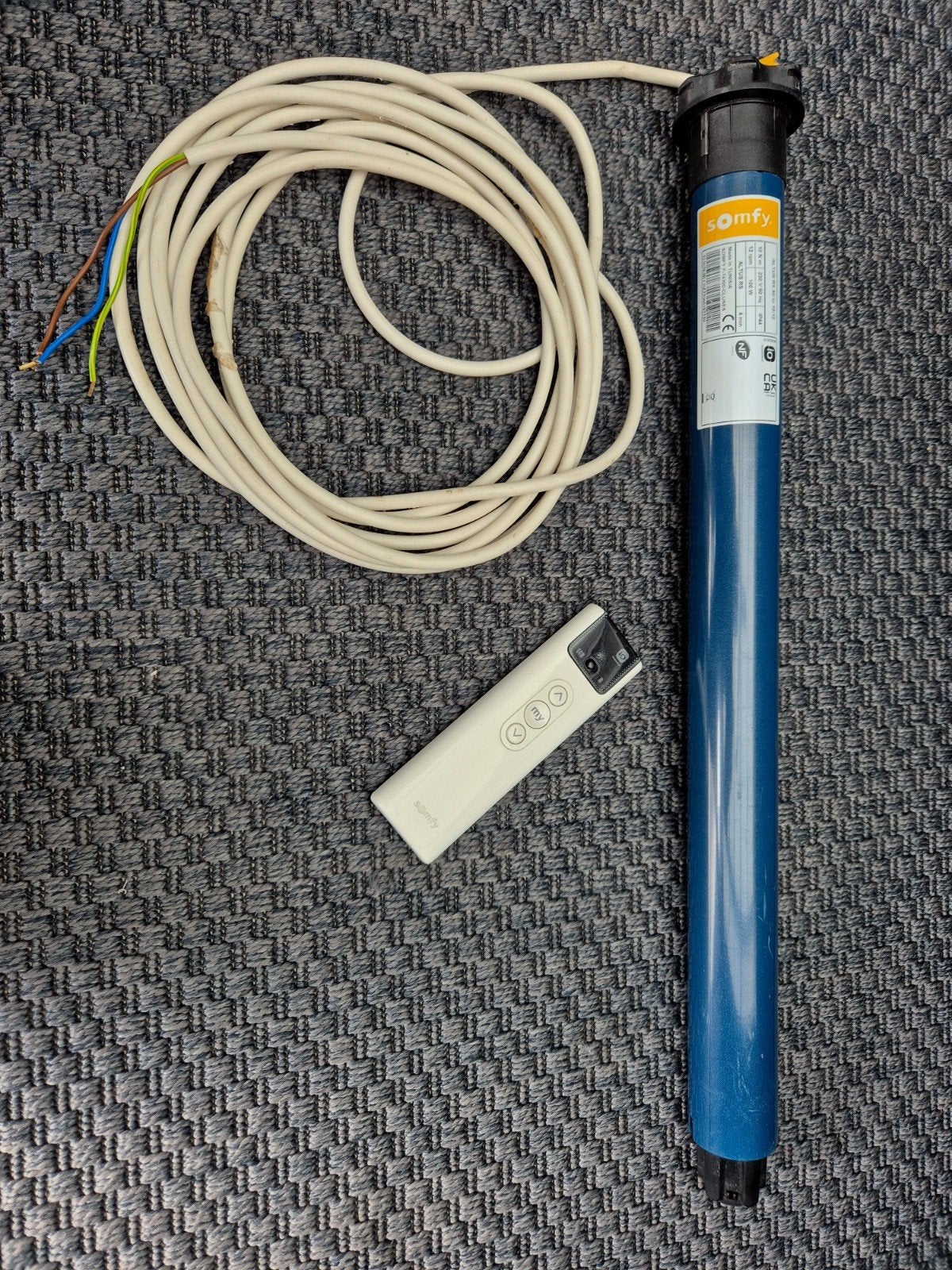 Somfy io motor met  afstandsbediening, Doe-het-zelf en Verbouw, Rolluiken, Ophalen, Zo goed als nieuw