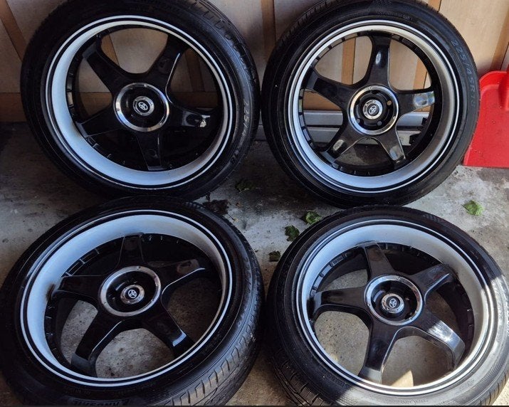 All season banden 225-45 r18 en velgen 18inch steek 5x114.3, Auto-onderdelen, 18 inch, Gebruikt, Banden en Velgen, All Season