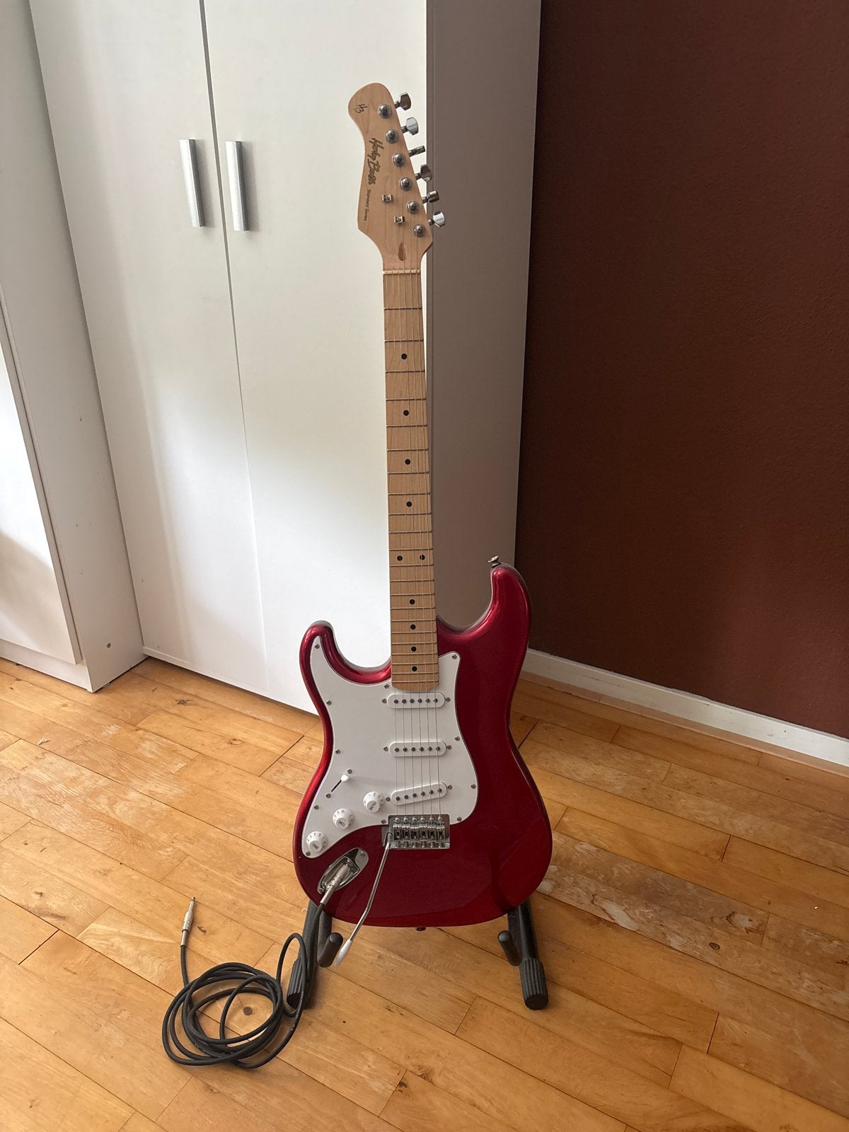 Rode elektrische gitaar, Linkshandig, Harley Benton, Muziek en Instrumenten, Snaarinstrumenten | Gitaren | Elektrisch, Ophalen of Verzenden