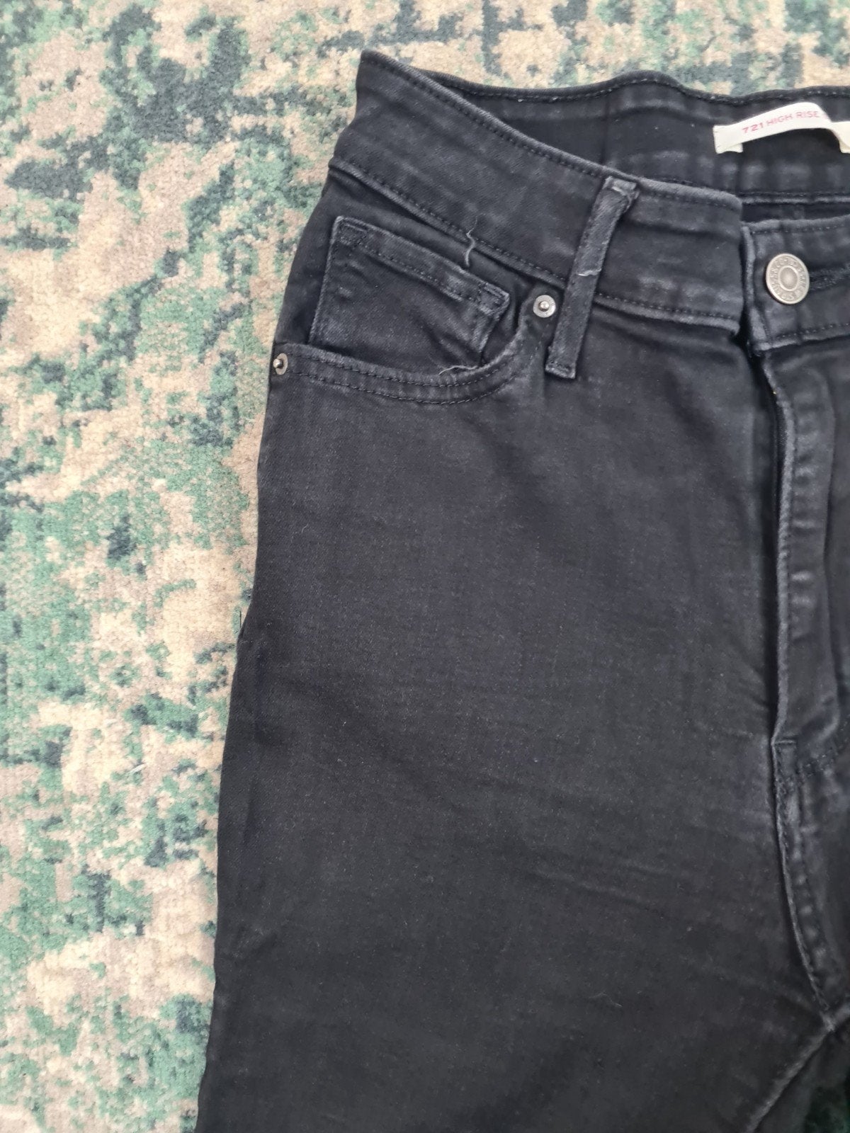 Levi's 711 skinny W29 L30 Dames Tulsi2930 Zwart Mid-rise, Zwart, Ophalen of Verzenden, Zo goed als nieuw, W28 - W29 (confectie 36)
