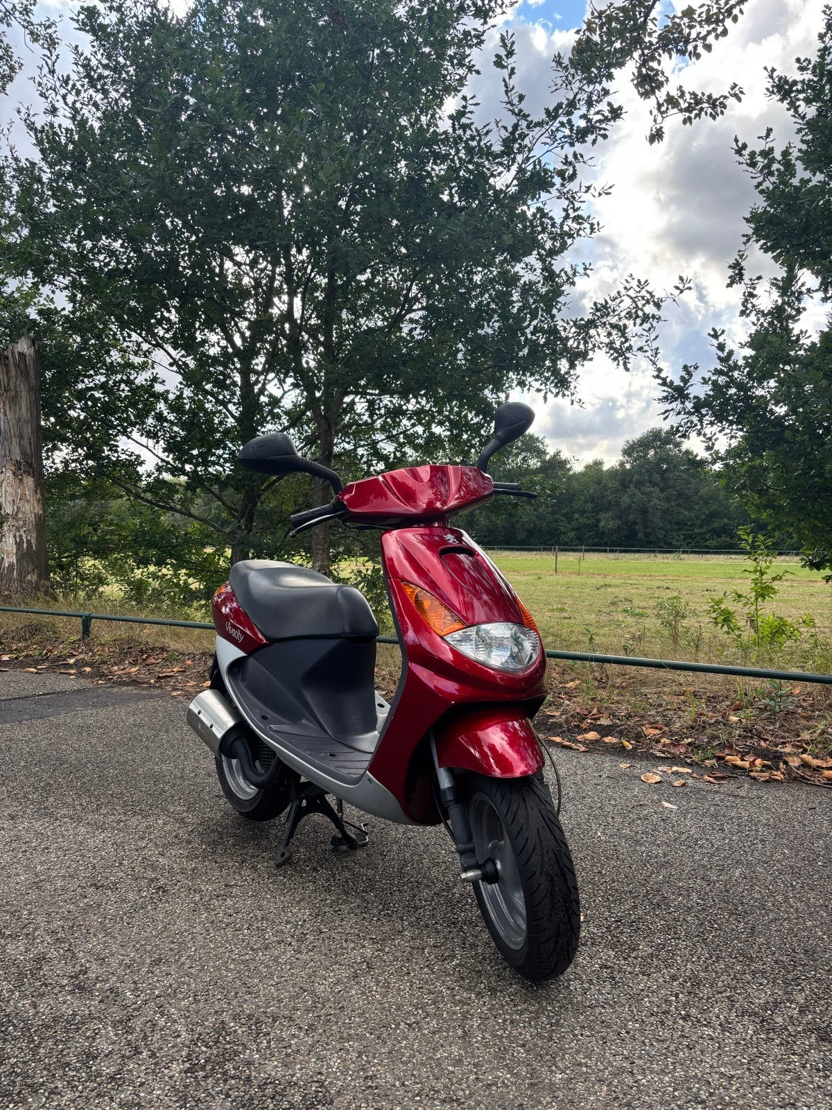 Peugeot Vivacity Scooter - Rood, Goed Onderhouden, Fietsen en Brommers, Scooters | Peugeot, Ophalen, Tweetakt, Gebruikt, Vivacity