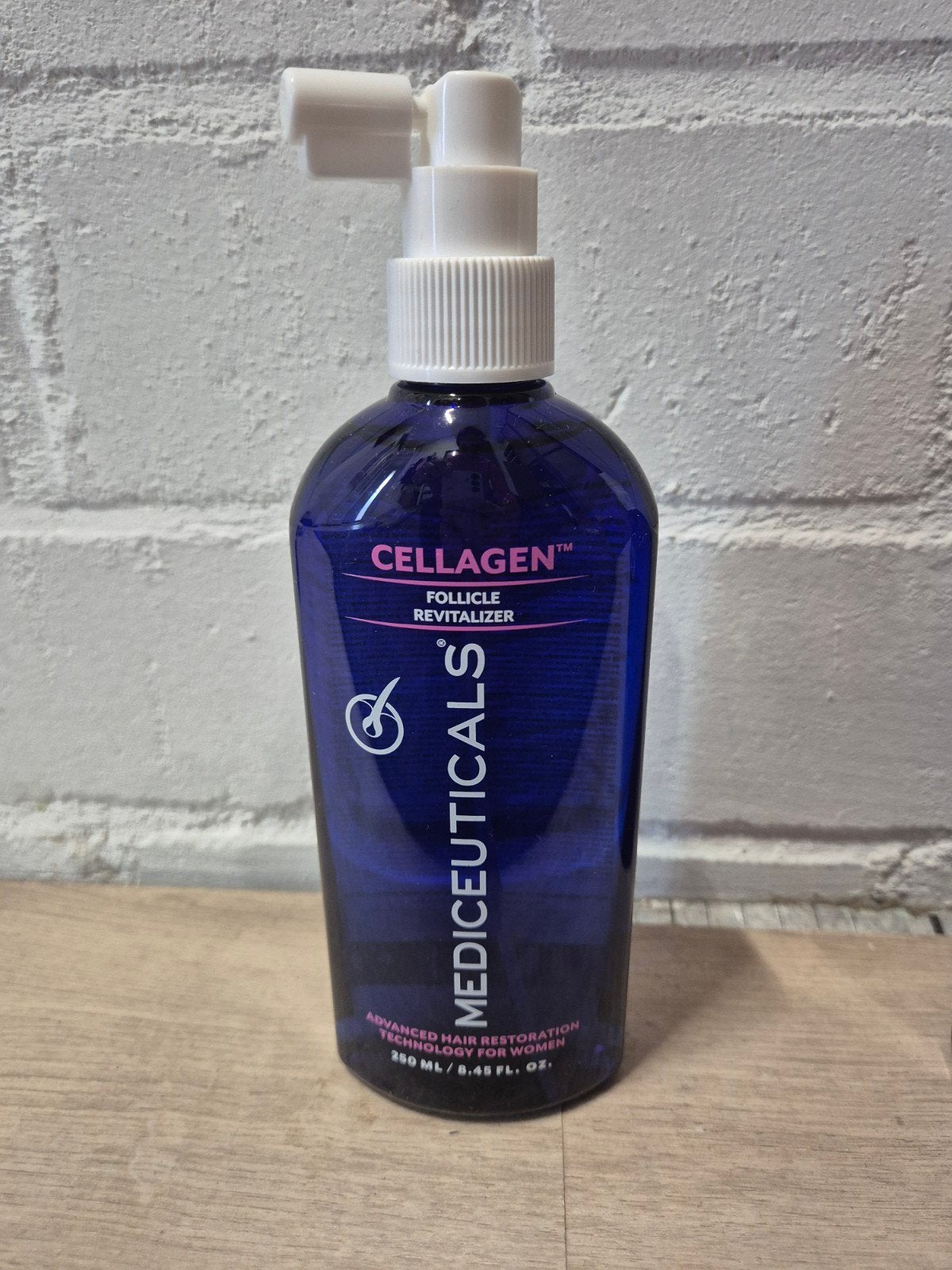 Mediceuticals Cellagen Follicle Revitalizer 250ml, Ophalen of Verzenden, Nieuw, Haarverzorger of -hersteller
