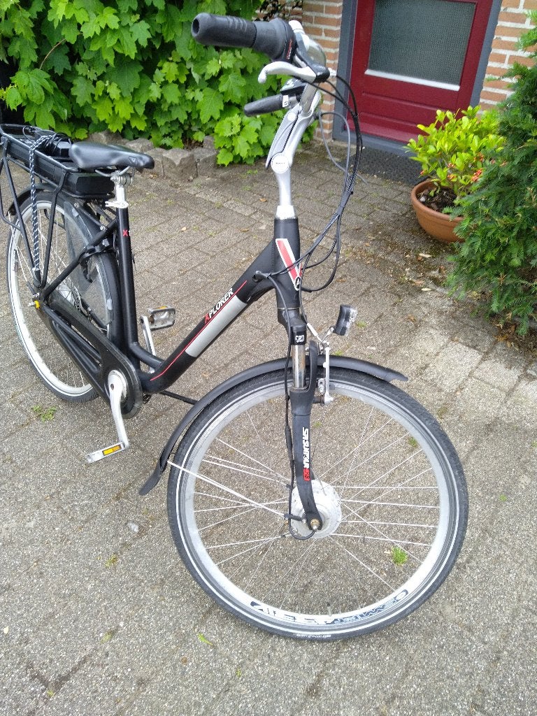 Elektrische fiets goed rijdend €300,-, Fietsen en Brommers, Elektrische fietsen, Gebruikt, 47 tot 51 cm, 50 km per accu of meer
