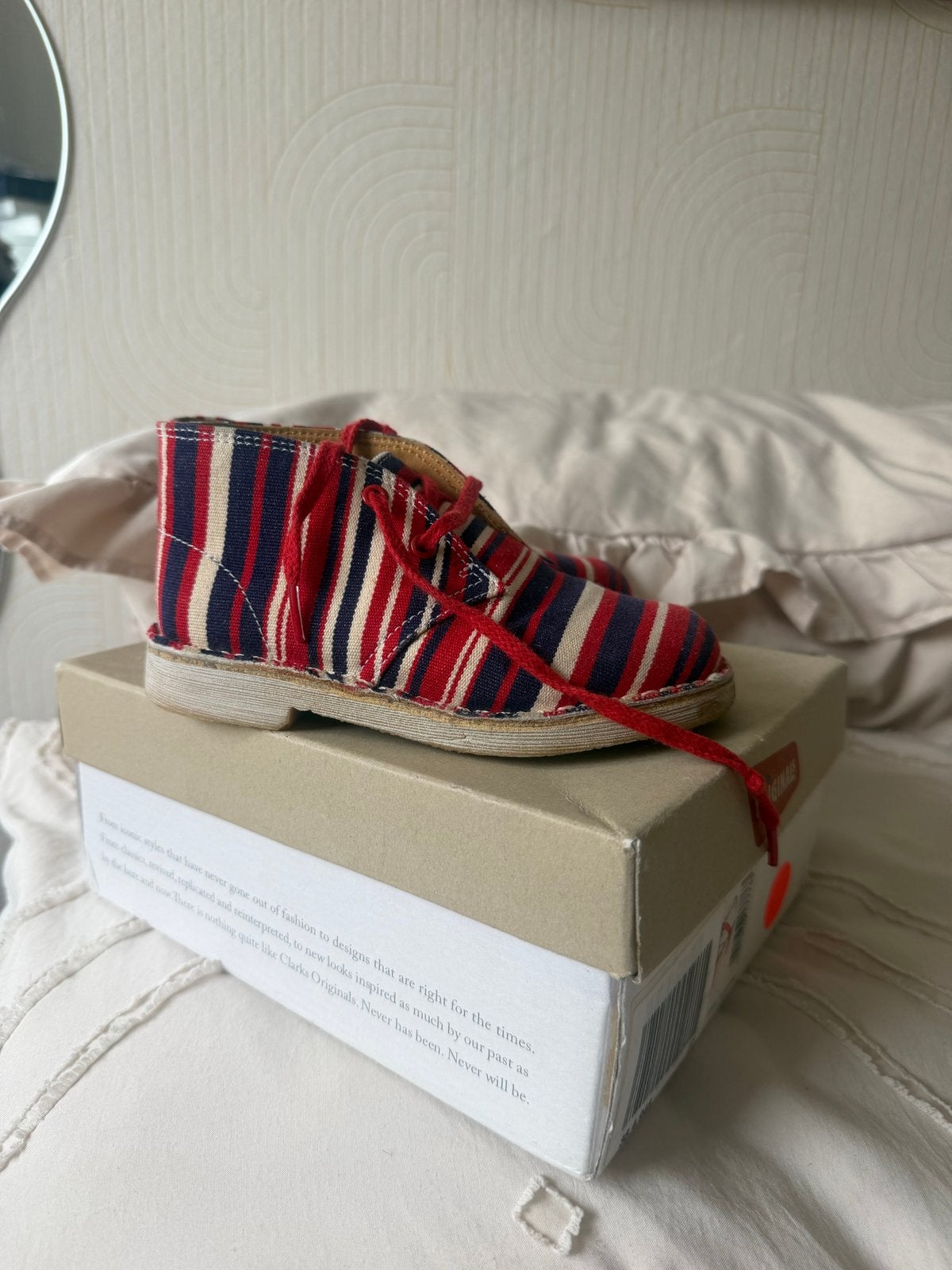 Clarks Desert Boots voor baby's - Rood/Blauw gestreept, Ophalen, Zo goed als nieuw, Jongetje of Meisje, Schoentjes