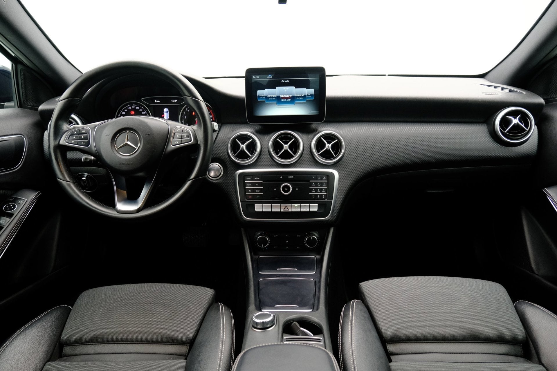 Foto 6 van Mercedes-Benz A-klasse 160 Ambition Aut. LED|Navi|1e Eig|Hal