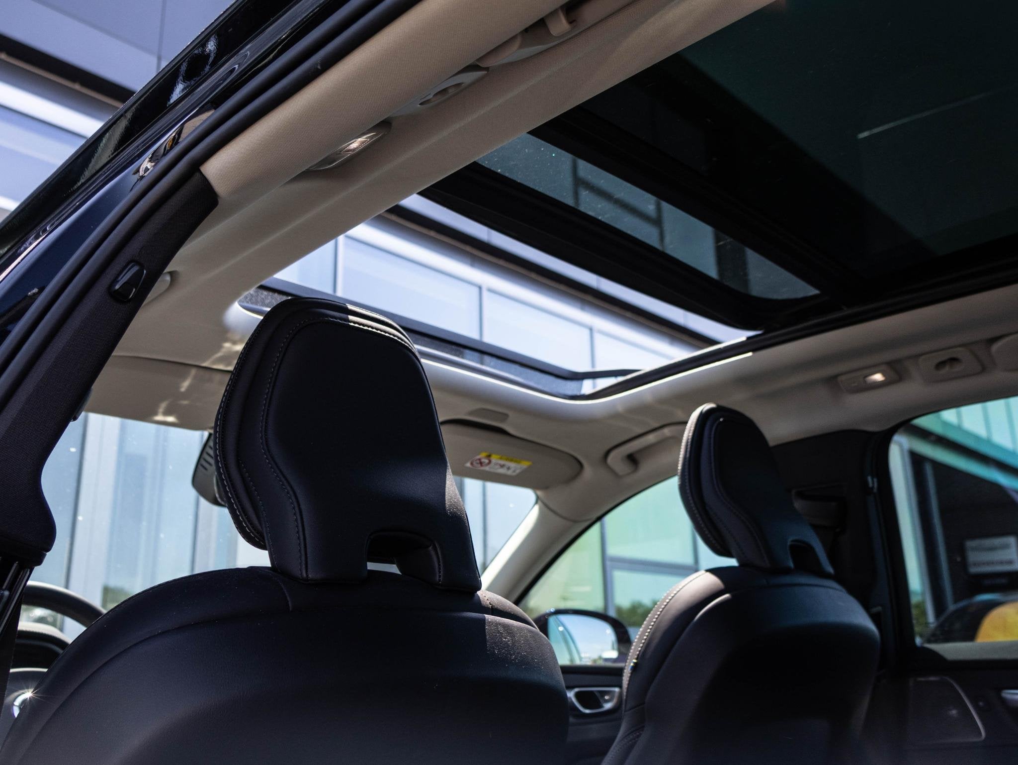 Volvo XC60 B5 Ultimate Bright | Heico Sportiv | Uitlaatsyste, Auto's, Volvo, Lichtsensor, Gebruikt, Euro 6, 4 cilinders