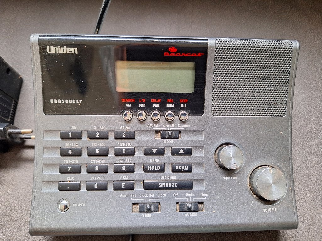 Uniden UBC360CLT, Telecommunicatie, Ophalen of Verzenden, Zo goed als nieuw, 500 kanalen of meer