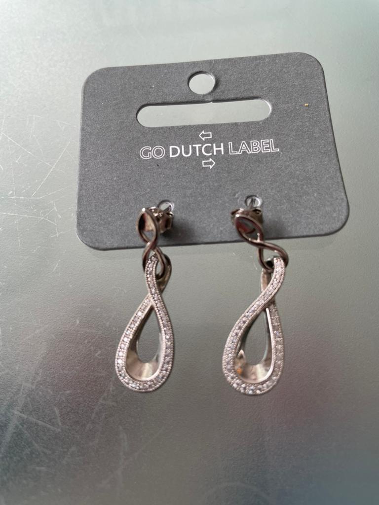 Infinity zilveren Oorbellen met Strass, Overige materialen, Hangers, Ophalen of Verzenden, Zo goed als nieuw