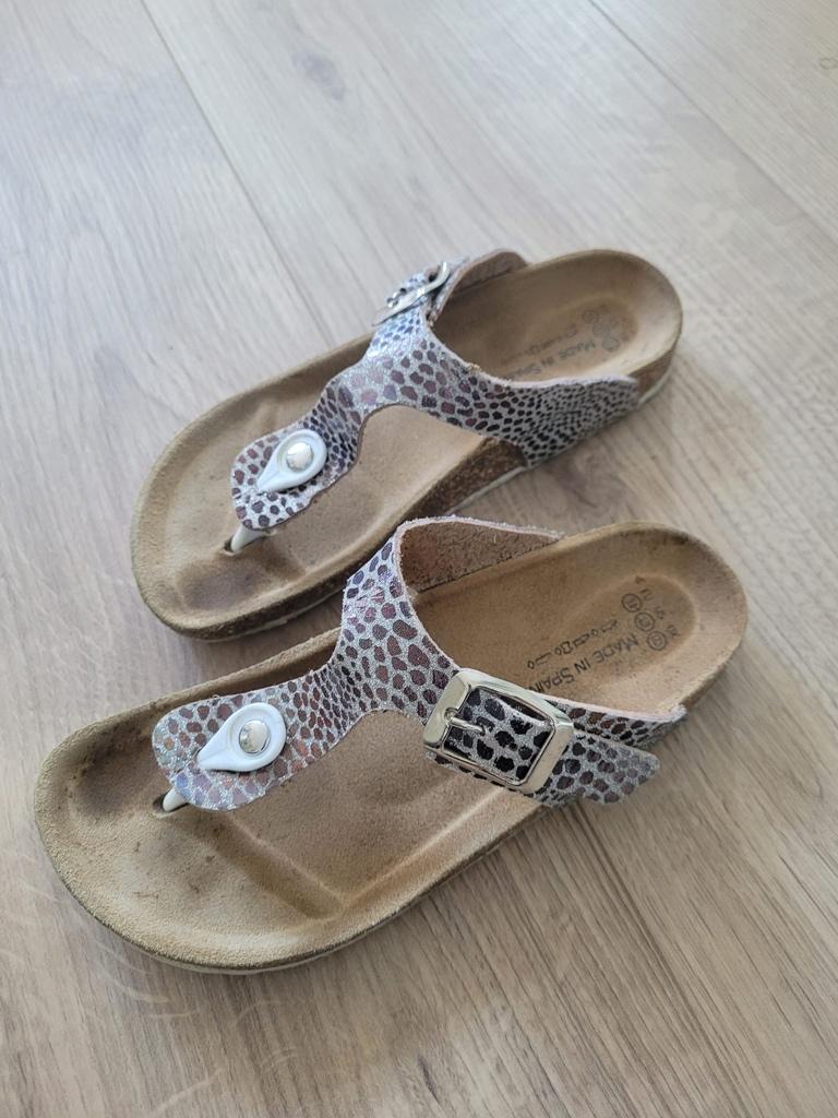 slippers maat 31 meisje zilver, Gebruikt, Meisje, Overige typen, Ophalen of Verzenden