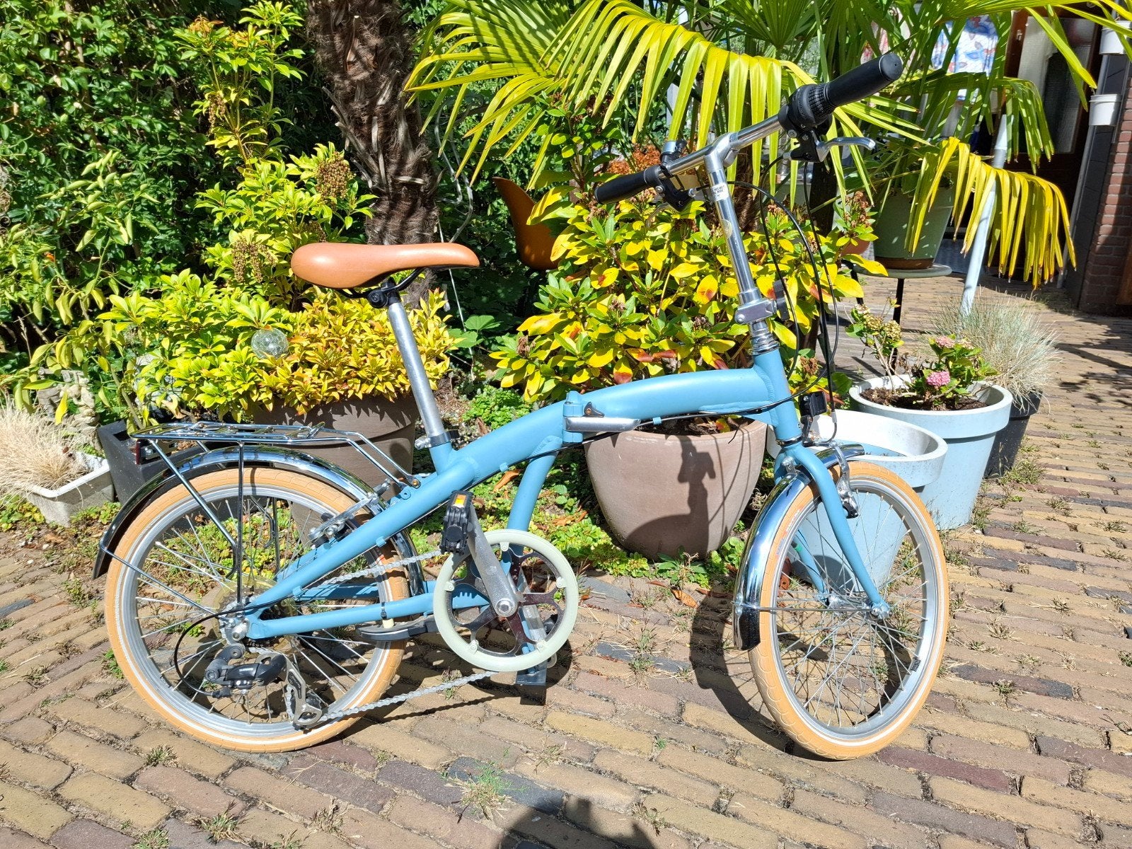 Te koop, mooie  blauwe vouwfiets van de Hema 20 inch., Fietsen en Brommers, Fietsen | Vouwfietsen, Gebruikt, Velgrem, Versnellingen
