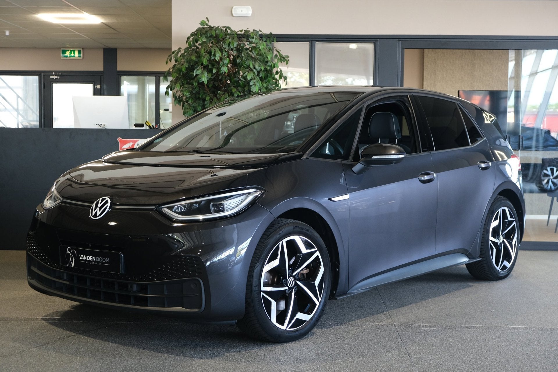 Volkswagen ID.3 Pro S 77 kWh SOH 90% Led HUD 360 Cam Navi Sf, Auto's, Automaat, Dealer onderhouden, Achterwielaandrijving, Verwarmde buitenspiegels