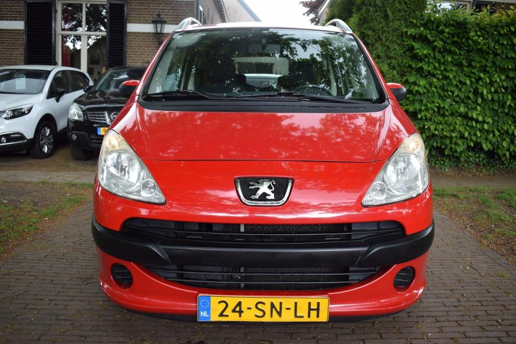 Peugeot 1007 1.4 Urban Airco, Auto's, Peugeot, Voorwielaandrijving, 15 km/l, 4 cilinders, 4 stoelen