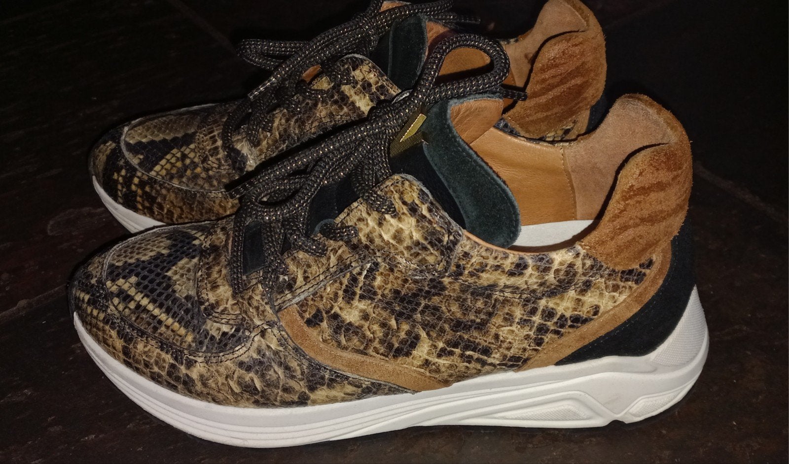 Via Vai sneakers 39, Ophalen of Verzenden, Zo goed als nieuw, Sneakers of Gympen