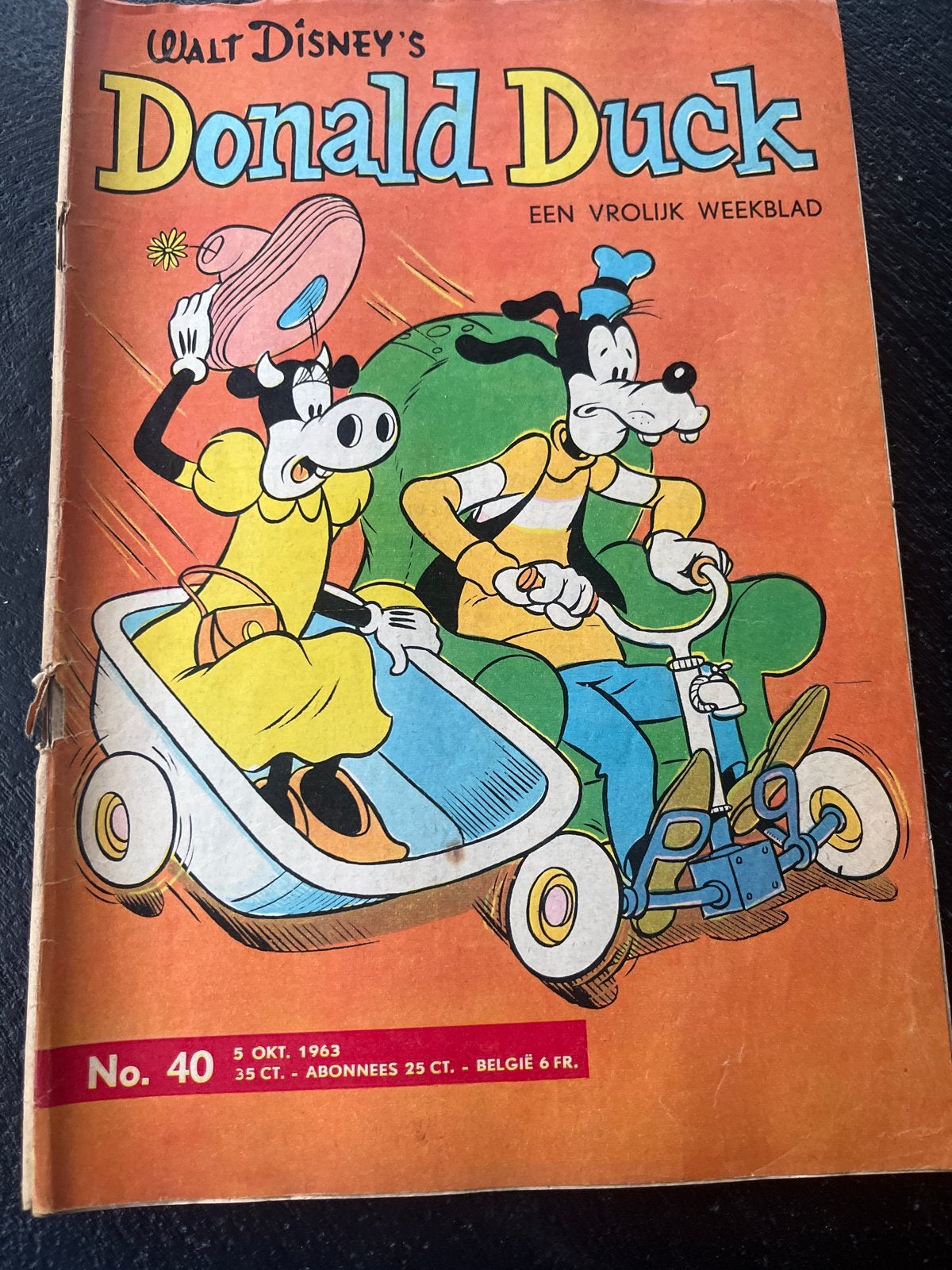 Donald Duck Weekblad No. 40 - 5 Okt. 1963, Boeken, Eén stripboek, Ophalen of Verzenden, Gelezen