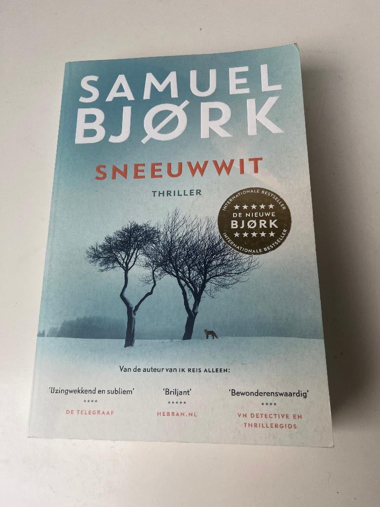 Samuel Bjørk- Sneeuwwit- Scandinavische Thriller, Boeken, Ophalen of Verzenden, Zo goed als nieuw, Scandinavië