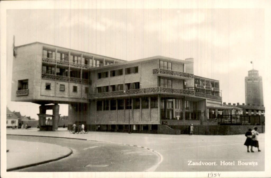 Zandvoort - Hotel Bouwes - Exterieur, Ophalen of Verzenden, 1940 tot 1960, Gelopen, Noord-Holland