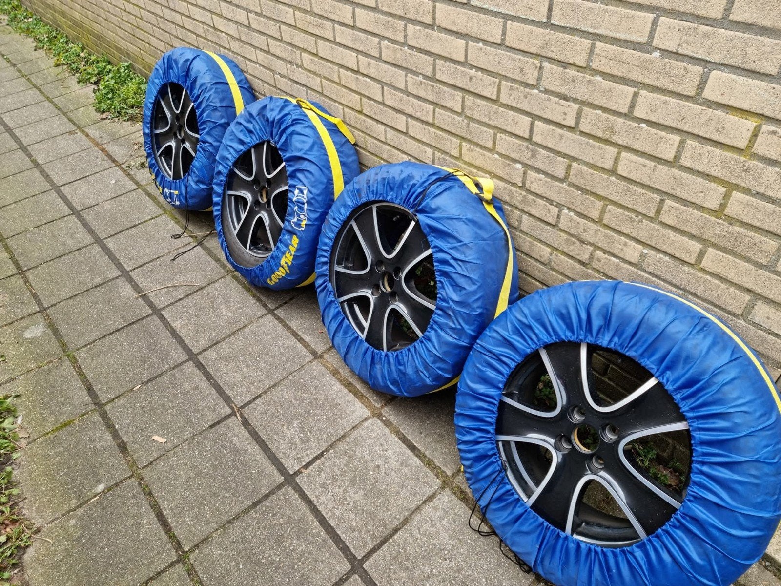 4 originele Renault Clio passion velgen.(met winterbanden), Ophalen, Winterbanden, Banden en Velgen