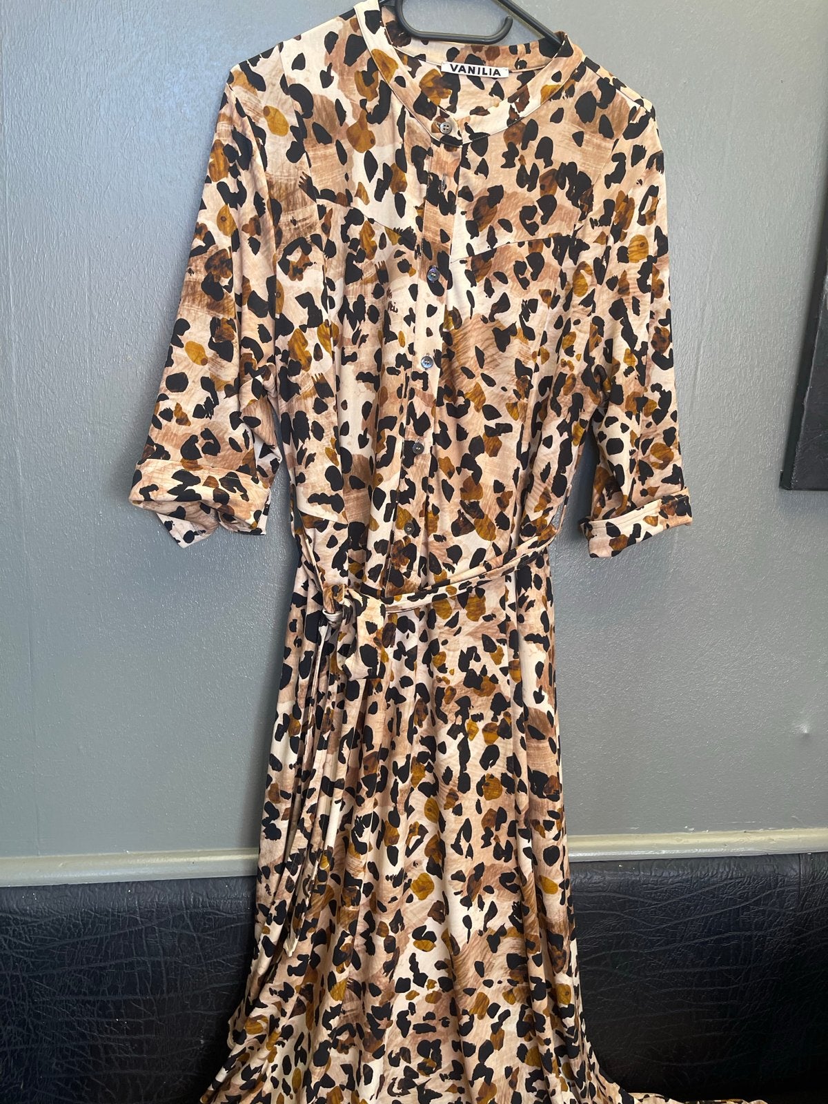Vanilia jurk met luipaardprint - Maat 42, Beige, Maat 42/44 (L), Ophalen of Verzenden, Zo goed als nieuw