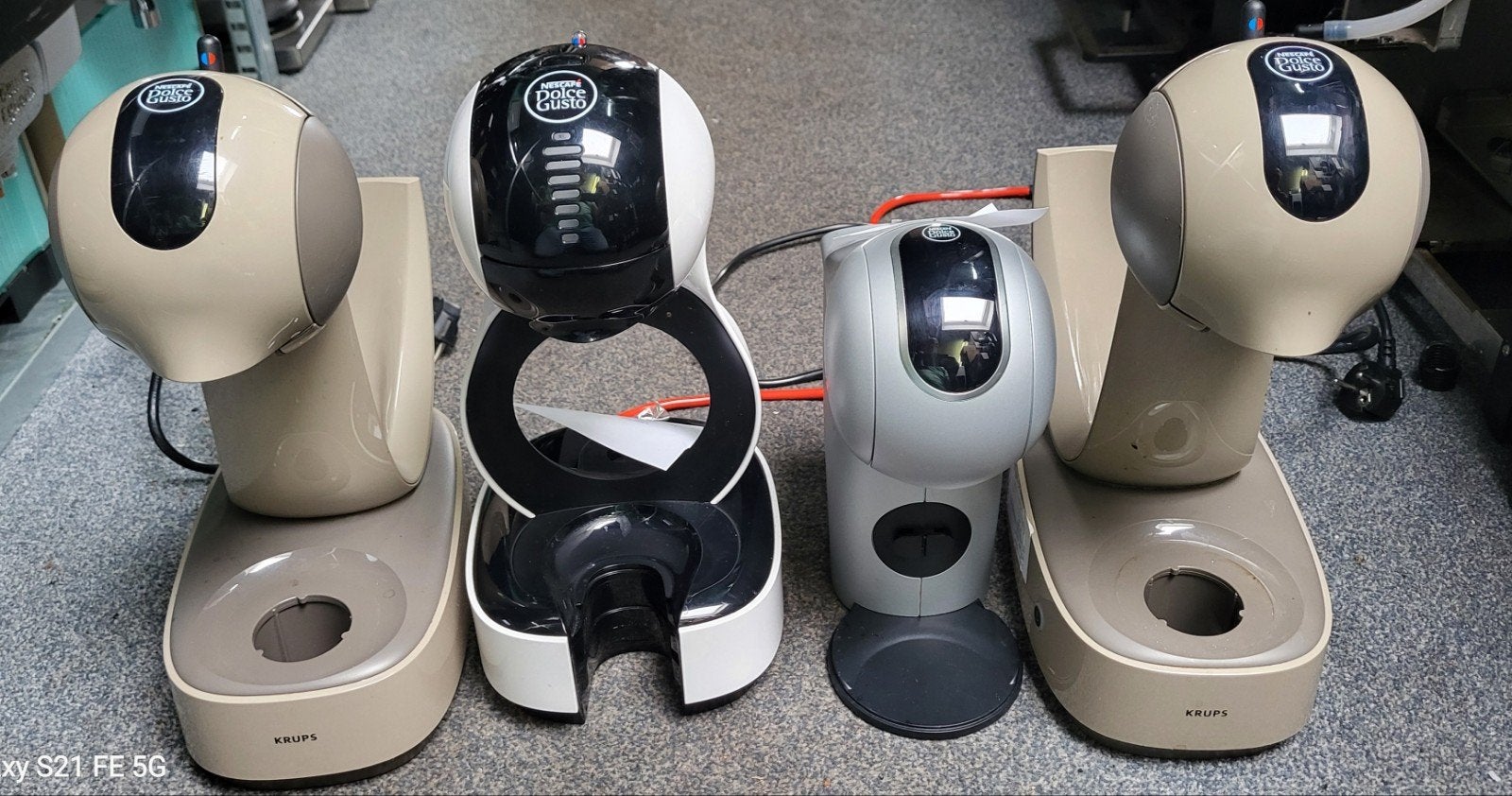 Gratis afhalen 4 Krups Dolce Gusto machines voor onderdelen, Ophalen, ., Niet werkend, Krups