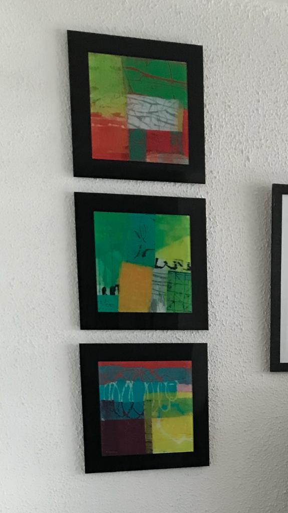 Drie schilderijen plexiglas, Ophalen