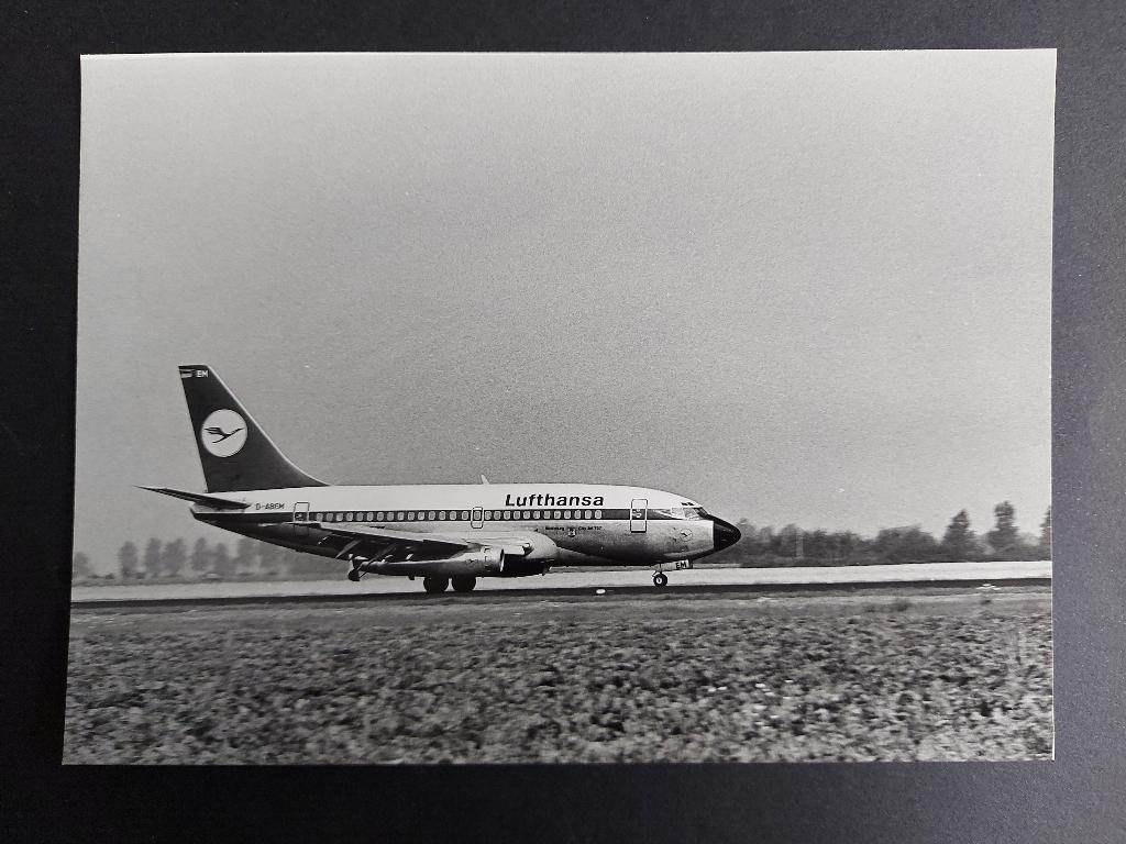 Foto van een Lufthansa Boeing 737-130 (LU42), Ophalen of Verzenden, Gebruikt, Kaart, Foto of Prent