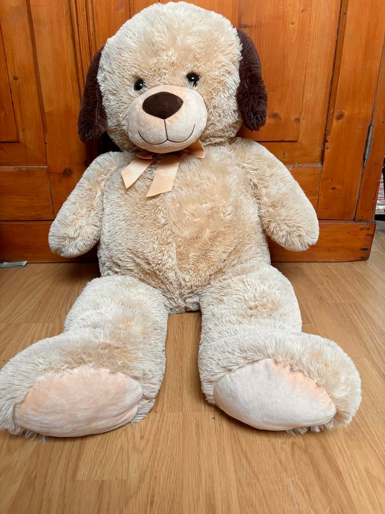 Grote knuffelhond nieuw, ongeveer 1 meter, Kinderen en Baby's, Speelgoed | Knuffels en Pluche, Ophalen, Hond, Zo goed als nieuw