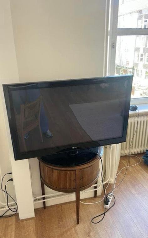 LG 42 inch TV, Ophalen, 50 Hz, Zo goed als nieuw, 100 cm of meer